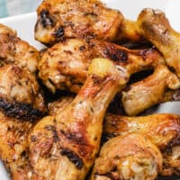 Crispy skin baked chicken drumsticks featured image