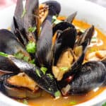 featured spicy mussel soup image