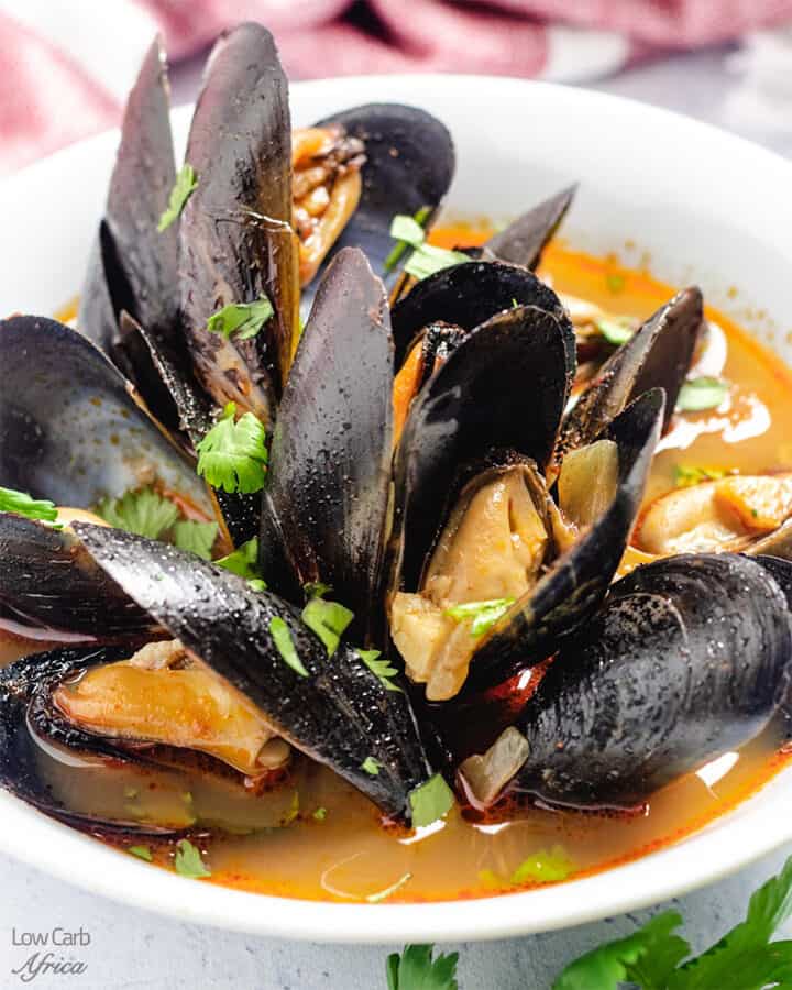 featured spicy mussel soup image