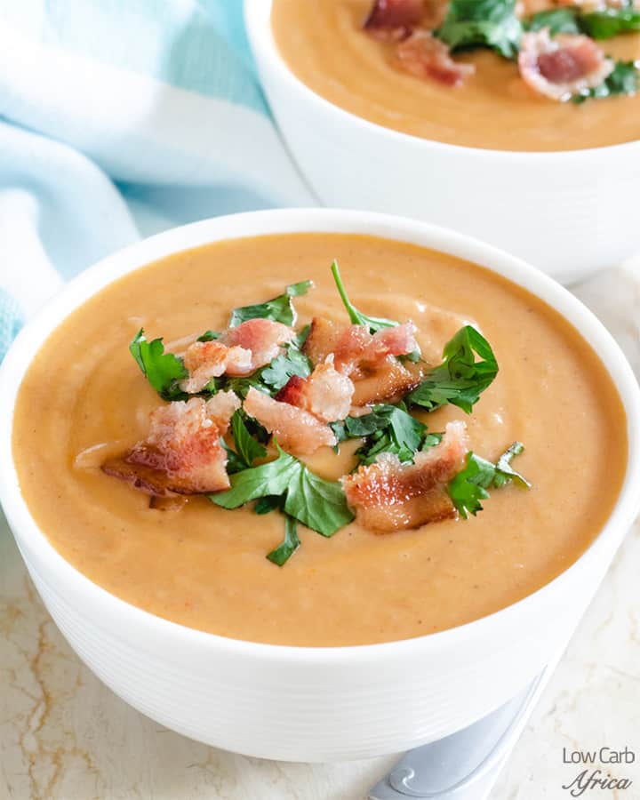 Cauliflower soup with bacon -2