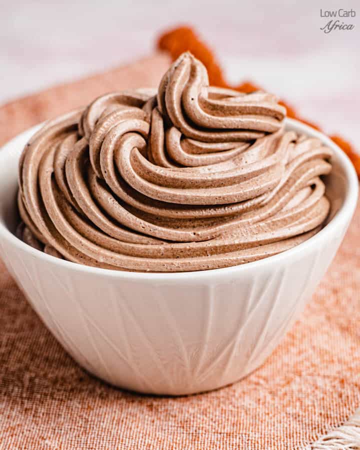 bowl of keto cream cheese chocolate frosting