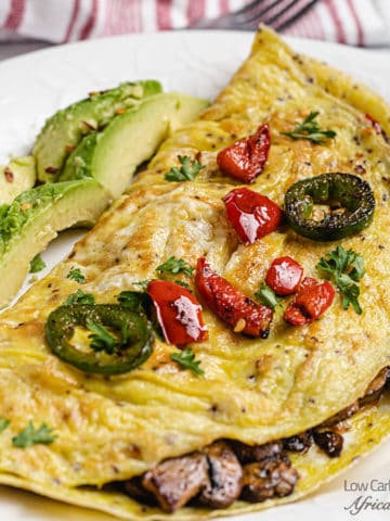 spicy omelette with mushroom filling