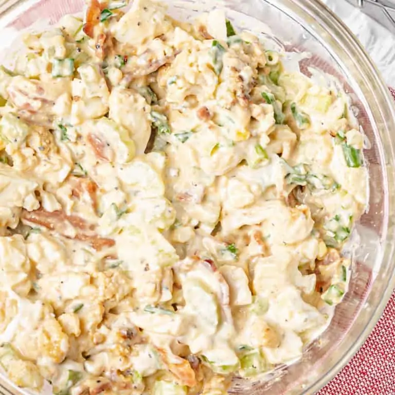 keto cauliflower potato salad ready to eat