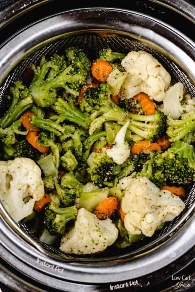 instant pot steamed vegetables being cooked