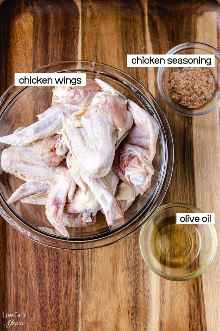 raw chicken wings, oil, spices