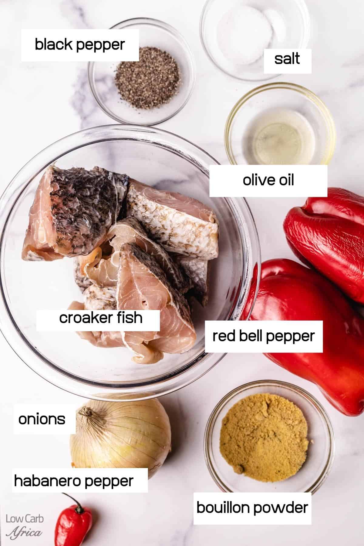 croaker fish, oil, spices