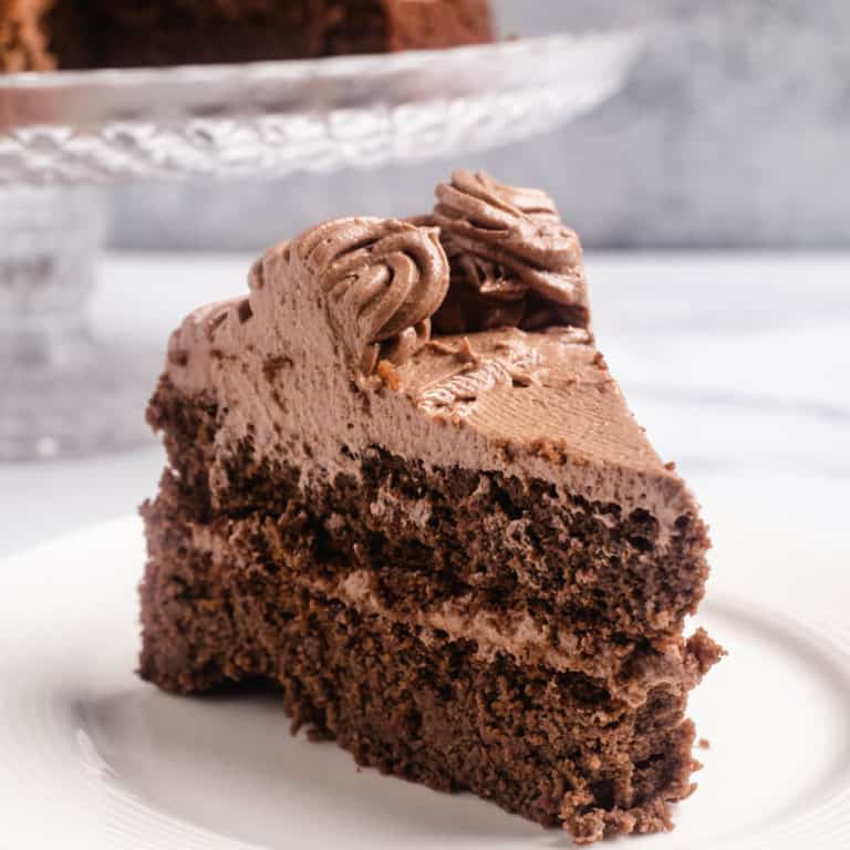 Easy Keto Chocolate Cake-IG-3