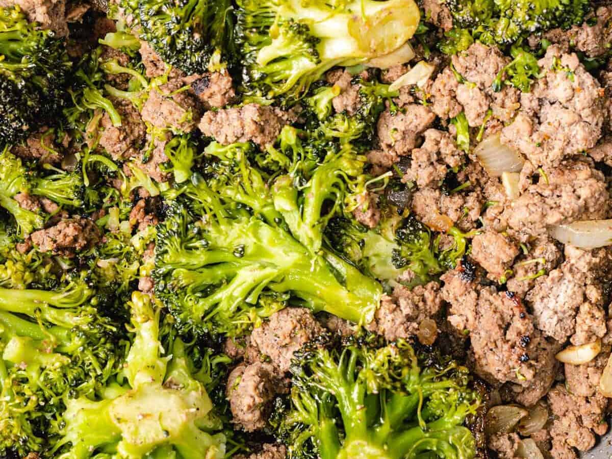 broccoli ground beef in a pan