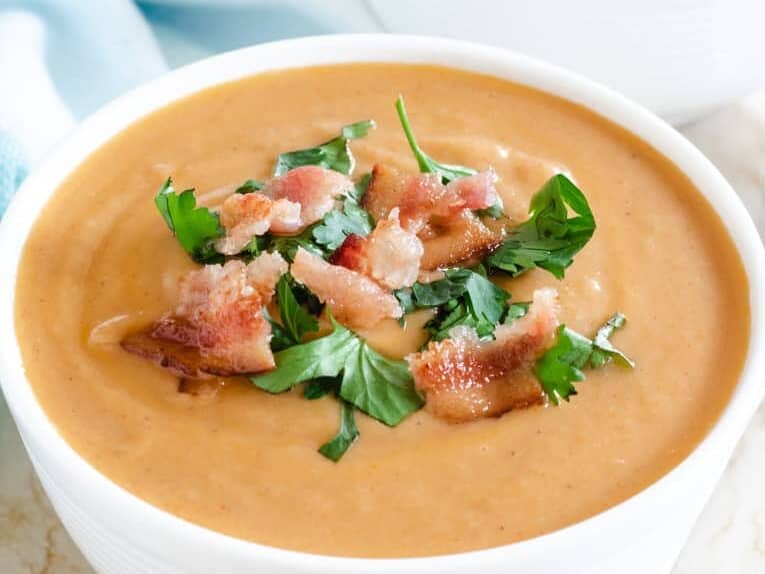 keto cauliflower soup with bacon and cilantro