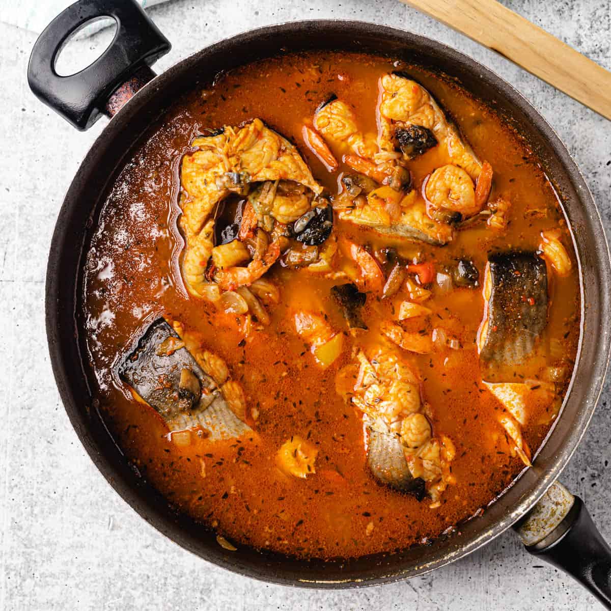 Hot fisherman soup in a pot